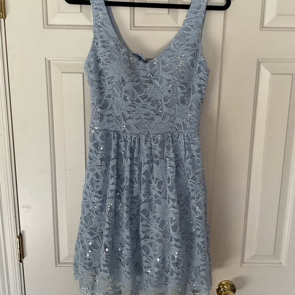 Blue lace short dress